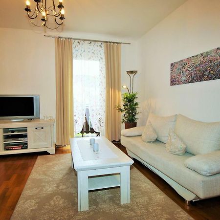 Gaestehaus Koen - Fewo Farfalle Цельтинген-Рахтиг Экстерьер фото