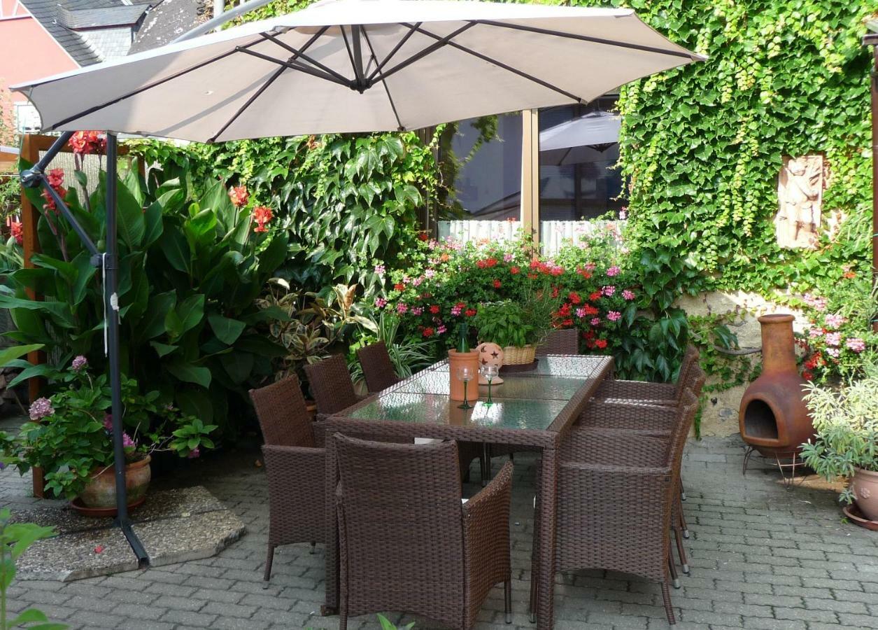 Gaestehaus Koen - Fewo Farfalle Цельтинген-Рахтиг Экстерьер фото