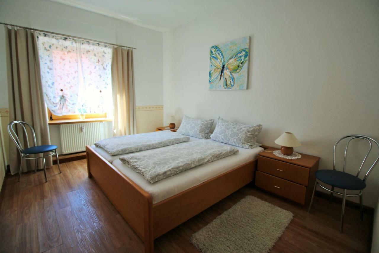 Gaestehaus Koen - Fewo Farfalle Цельтинген-Рахтиг Экстерьер фото