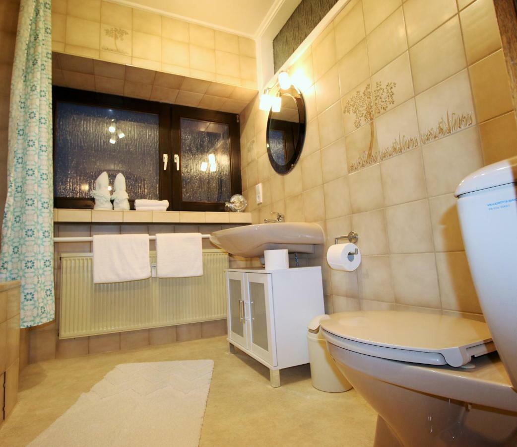 Gaestehaus Koen - Fewo Farfalle Цельтинген-Рахтиг Экстерьер фото